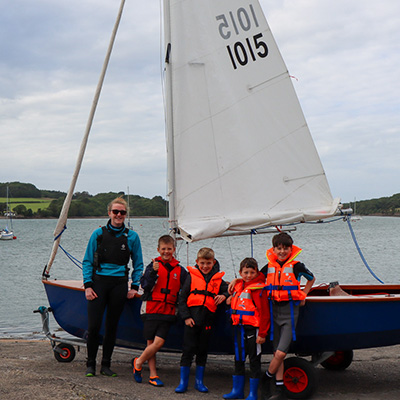 children ready for sailing